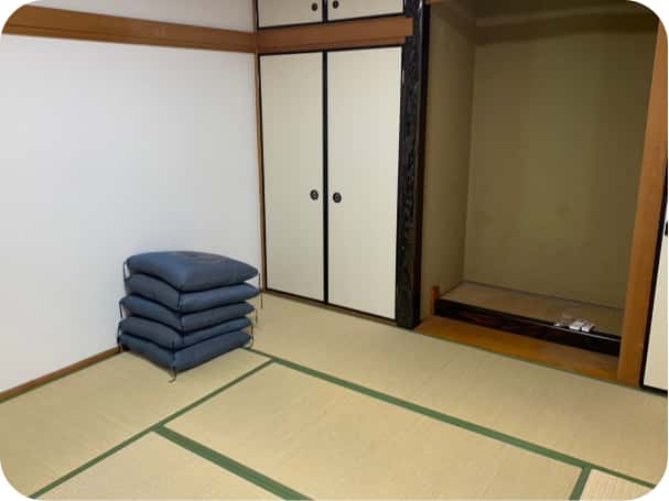 休憩室(1F)